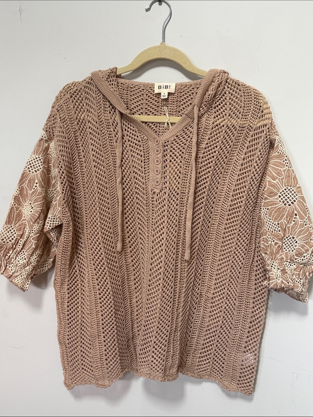 BiBi JACQUARD FLOWER PUFF SLEEVE HOODED KNIT TOP